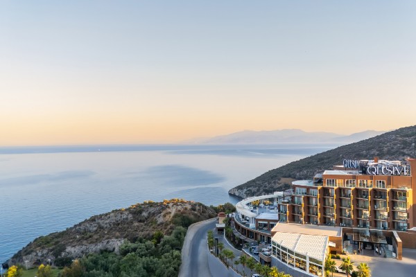 Qlusive Hotel Kuşadasi