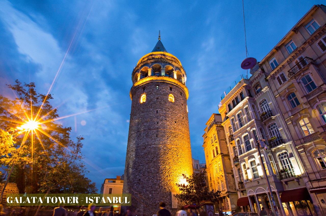 Istanbul By Night Group Tour